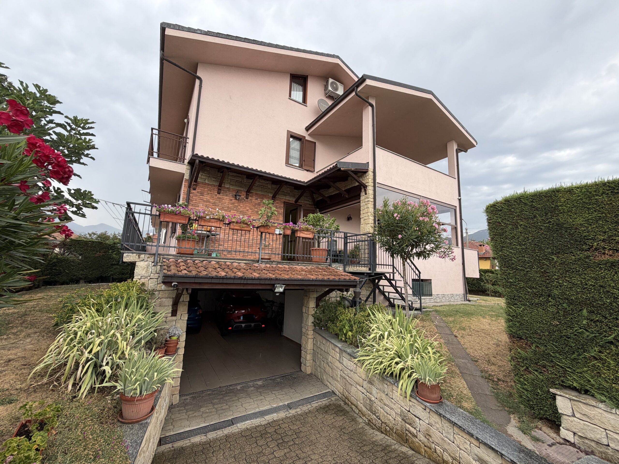 Villa Indipendente - Soluzione Abitativa Completa